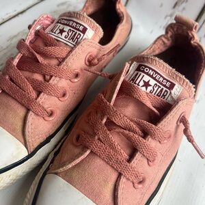 Converse slip on in Pink! Size 7
